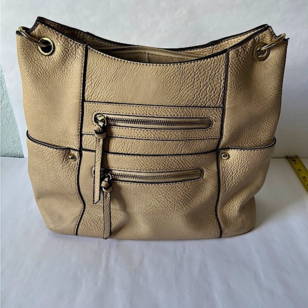 Charming Charlie Beige Shoulder Bag Purse lots of pockets 11x15